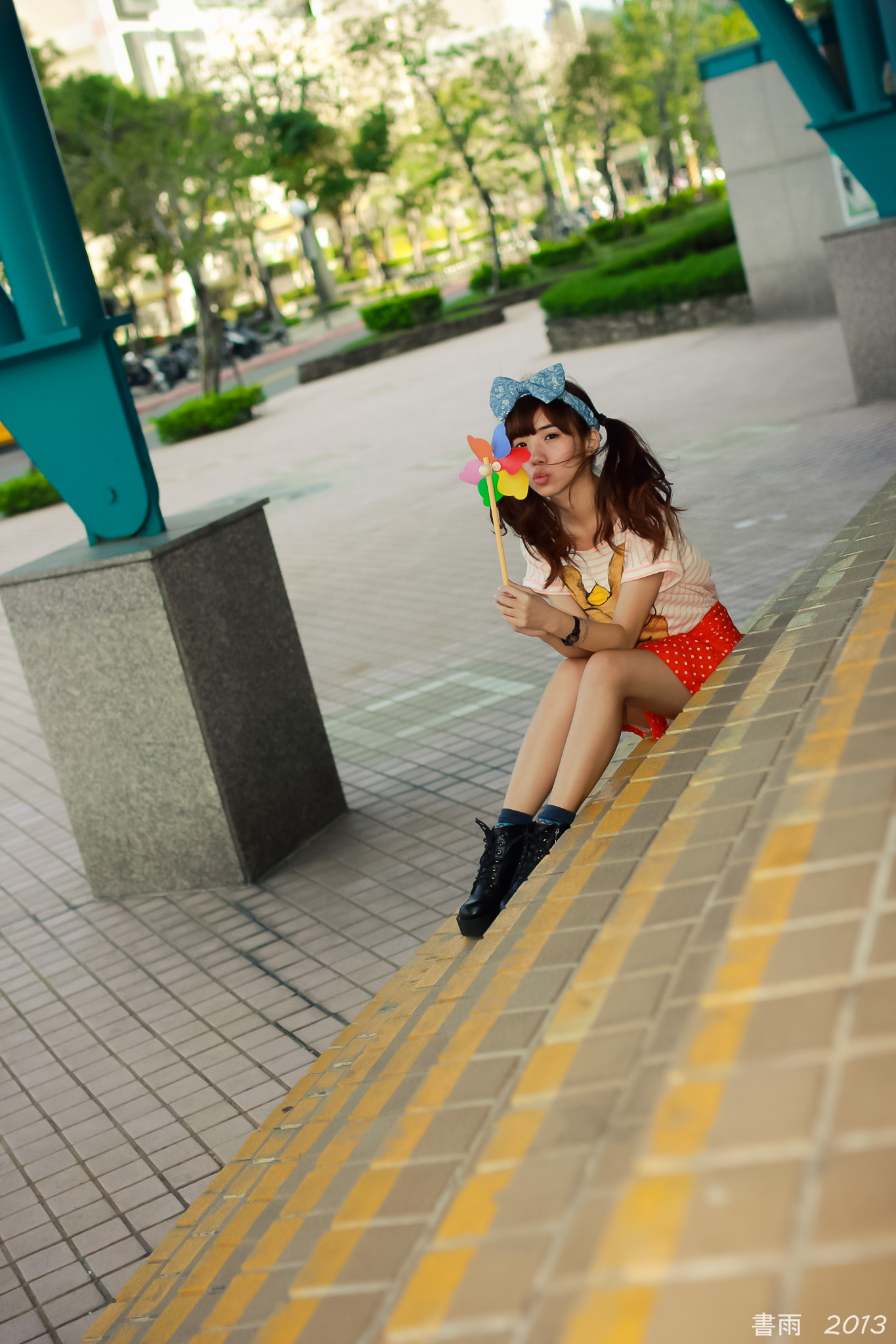 [Beautyleg番外篇]2013-10-28 珊珊士林科工馆外拍 4